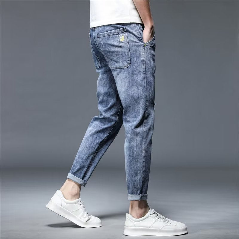 Jeans elasticizzato Skin con strappi